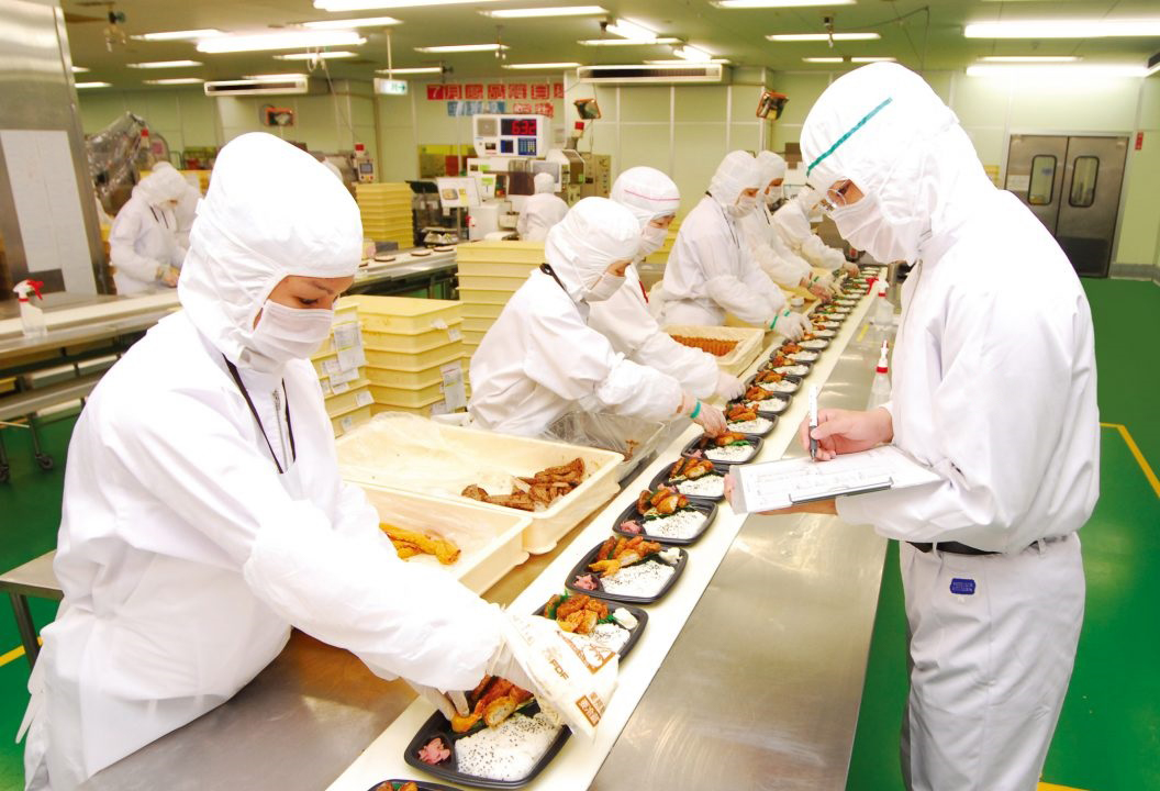 TUYỂN 15 NỮ CHẾ BIẾN THỰC PHẨM (CƠM HỘP & ĐỒ ĂN SẴN)