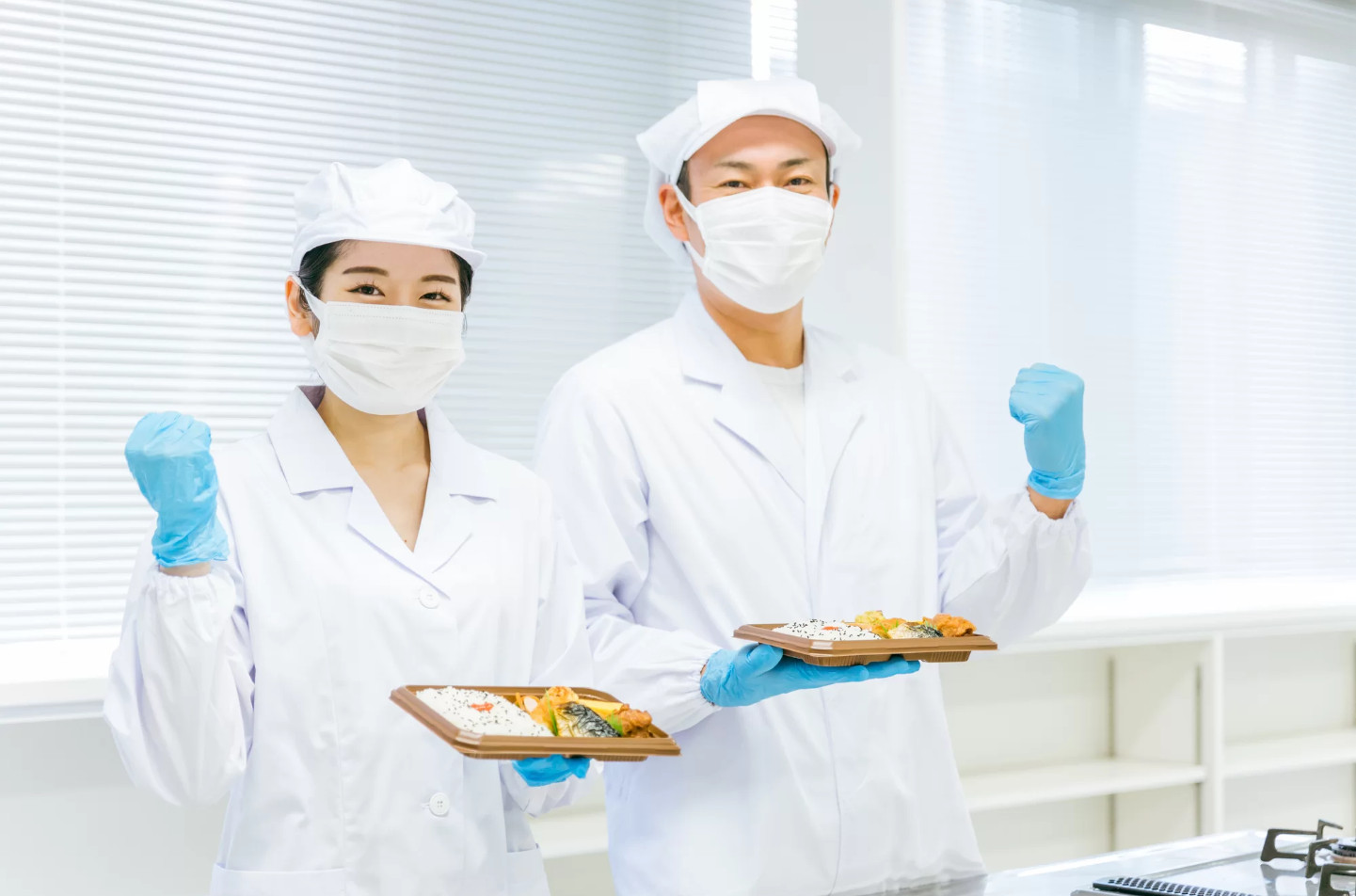 TUYỂN 10 NỮ CHẾ BIẾN THỰC PHẨM (CƠM HỘP VÀ CÁC ĐỒ ĂN SẴN)