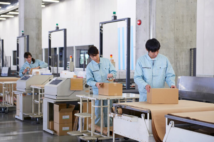 TUYỂN 04 NAM ĐÓNG GÓI CÔNG NGHIỆP (ĐÓNG GÓI HÀNG HÓA)
